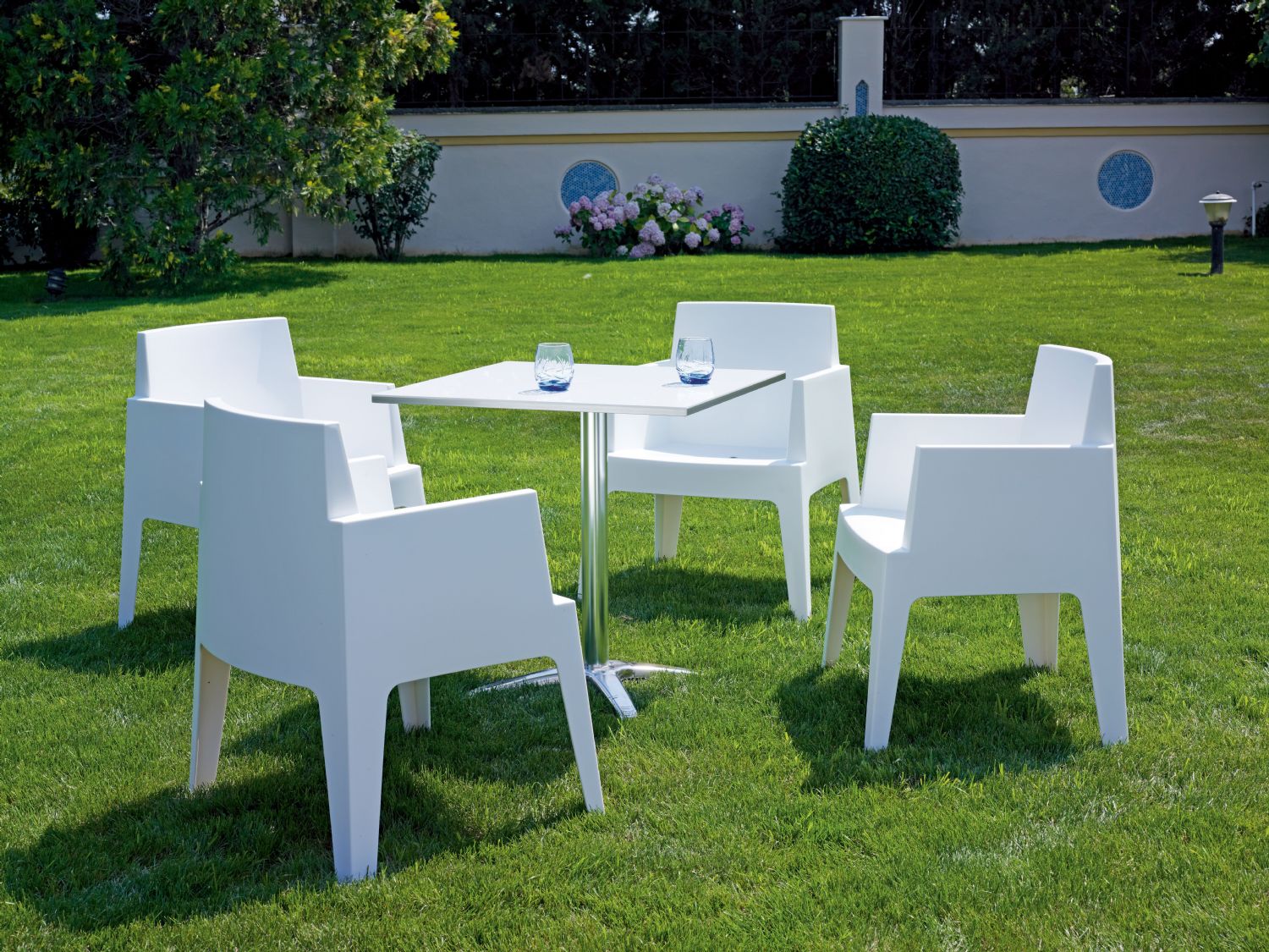 Box Outdoor Dining Chair White ISP058-WHI - 15